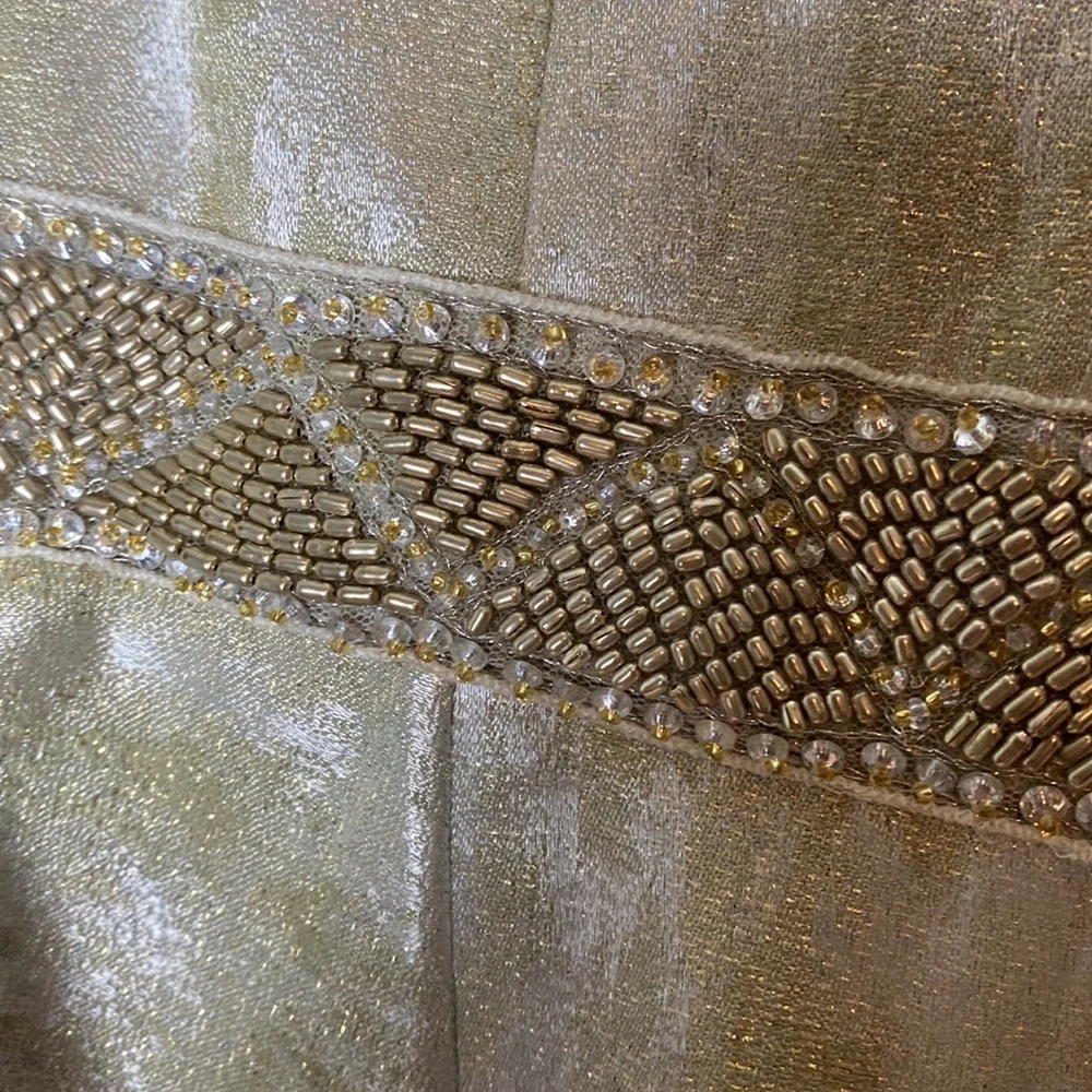 NWT Badgley Mischka Gold & Beaded Cocktail Dress. Size 6 - Picture 10 of 15